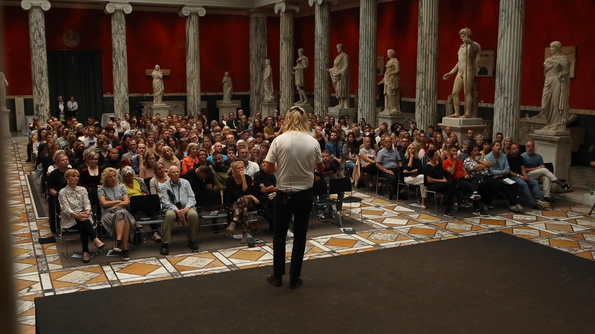 NX6A0020.00_05_35_15.Still004